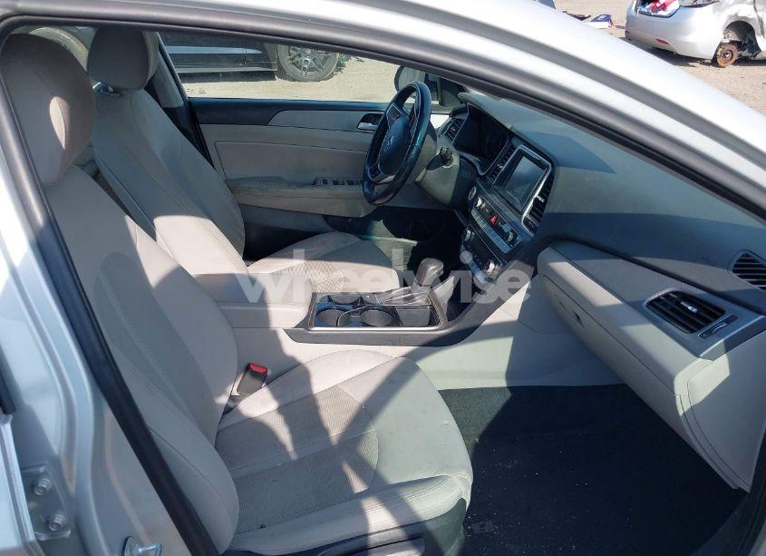 Photo 5 of 2019 Hyundai Sonata SEL (VIN 5NPE34AF9KH777242)