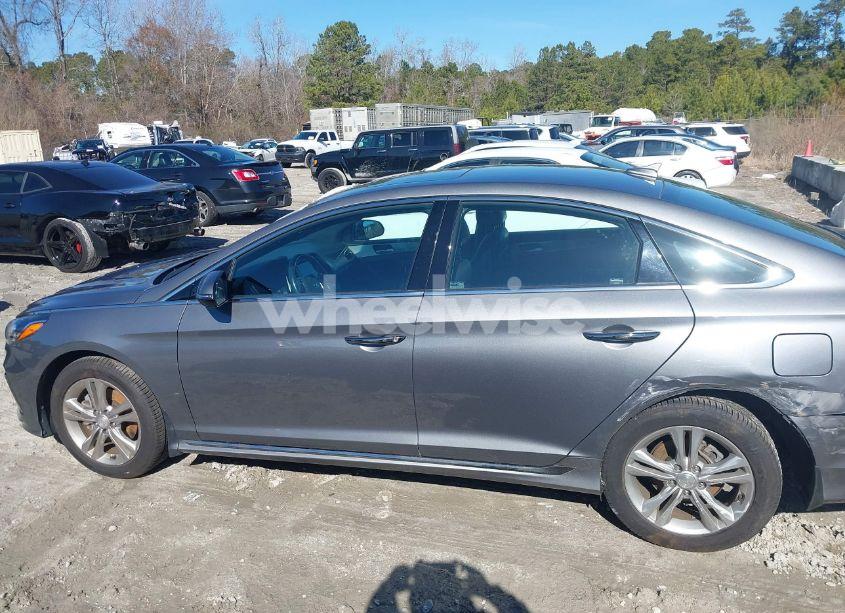 Photo 14 of 2019 Hyundai Sonata SPORT (VIN 5NPE34AF9KH795658)