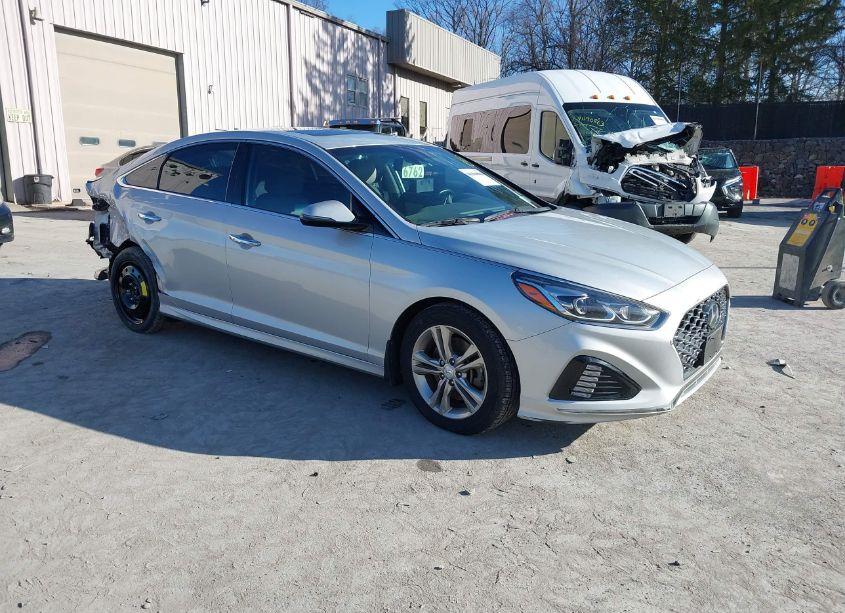 2019 Hyundai Sonata LIMITED (VIN 5NPE34AF9KH813737) main photo