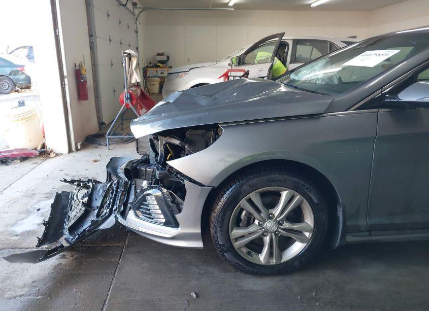Photo 19 of 2019 Hyundai Sonata SPORT (VIN 5NPE34AF9KH815374)