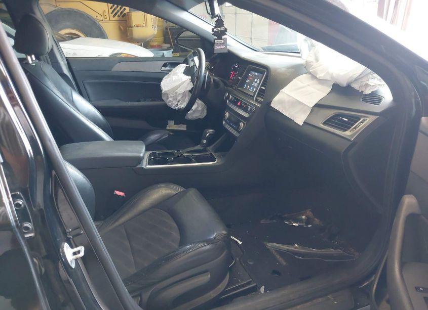 Photo 5 of 2019 Hyundai Sonata SPORT (VIN 5NPE34AF9KH822048)