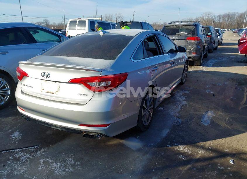 Photo 4 of 2015 Hyundai Sonata SPORT (VIN 5NPE34AFXFH022137)