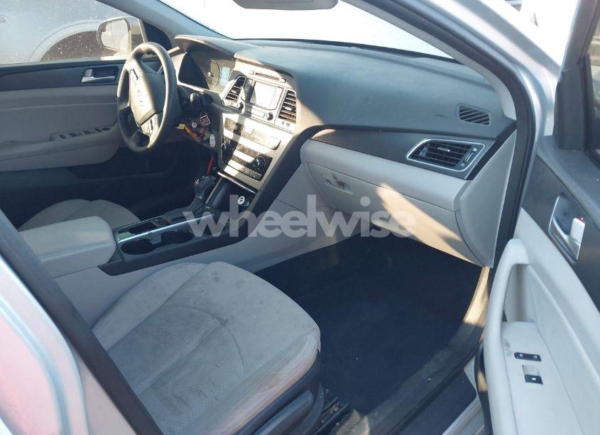 Photo 5 of 2015 Hyundai Sonata SPORT (VIN 5NPE34AFXFH022137)
