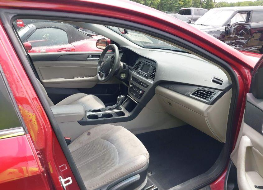 Photo 5 of 2015 Hyundai Sonata SPORT (VIN 5NPE34AFXFH034966)