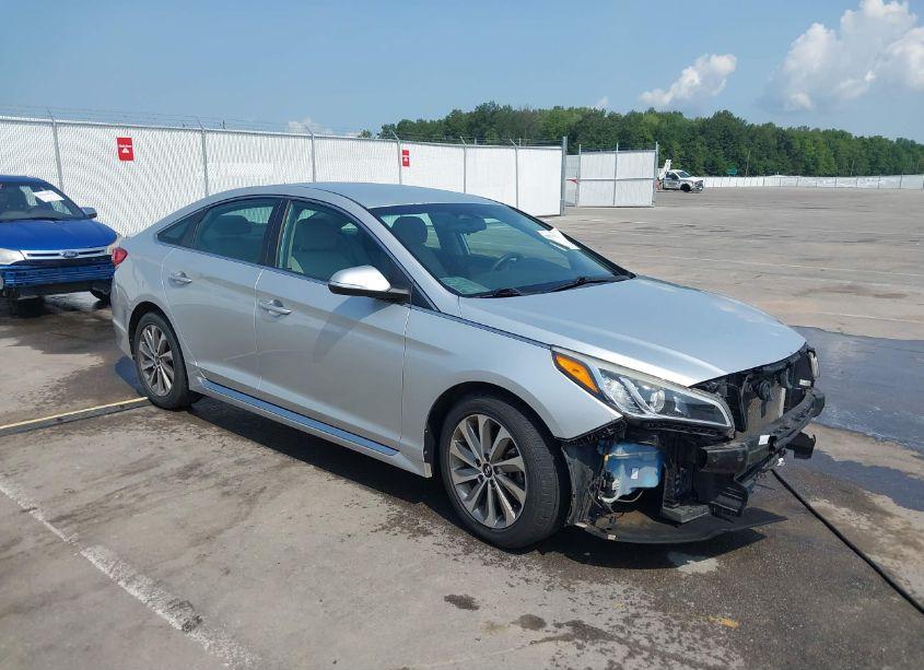 2015 Hyundai Sonata SPORT (VIN 5NPE34AFXFH044767) main photo