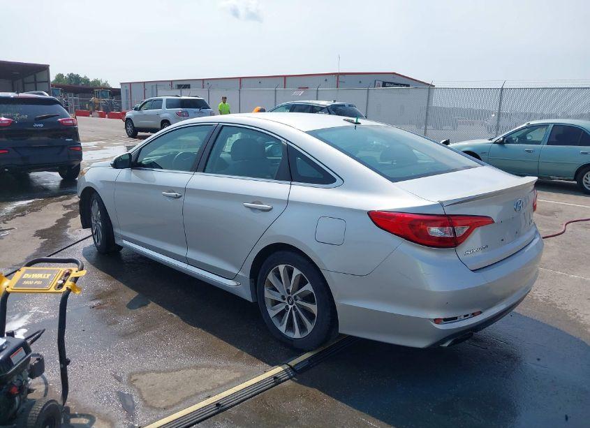 Photo 3 of 2015 Hyundai Sonata SPORT (VIN 5NPE34AFXFH044767)