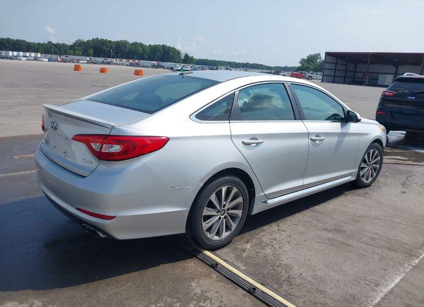 Photo 4 of 2015 Hyundai Sonata SPORT (VIN 5NPE34AFXFH044767)