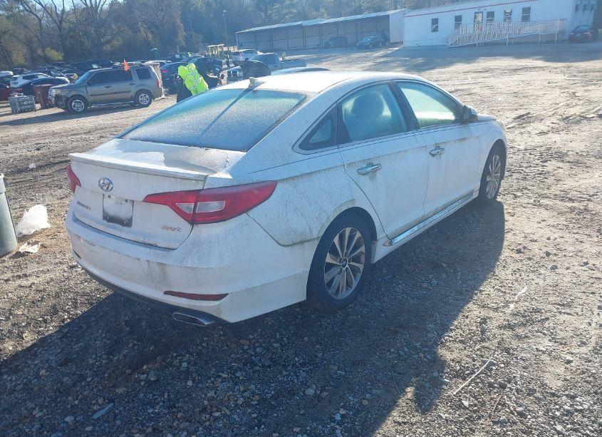 Photo 4 of 2015 Hyundai Sonata SPORT (VIN 5NPE34AFXFH076361)