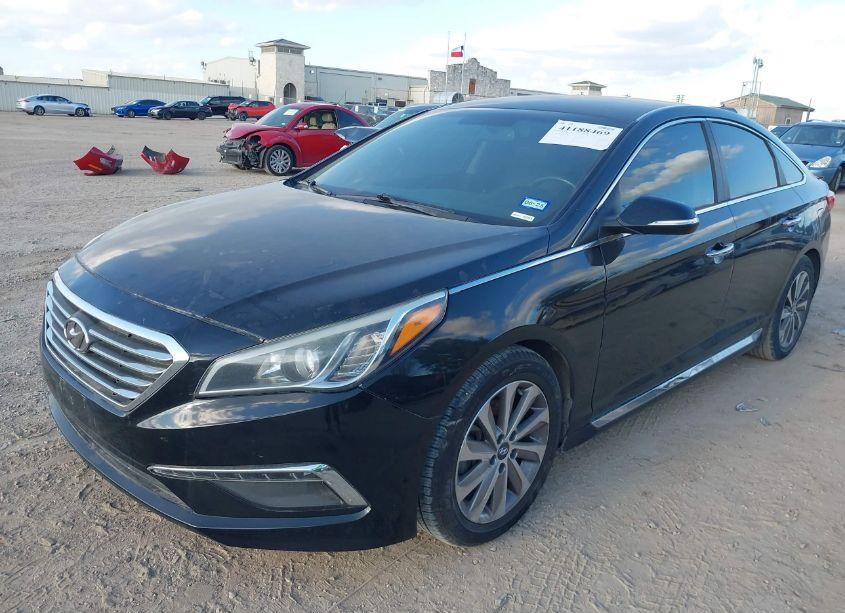 Photo 2 of 2015 Hyundai Sonata SPORT (VIN 5NPE34AFXFH089708)