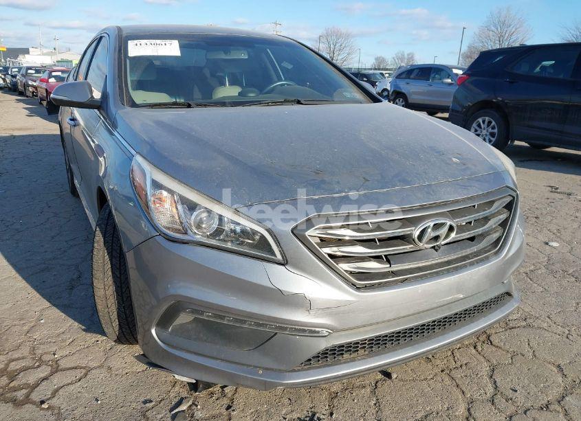 Photo 6 of 2015 Hyundai Sonata SPORT (VIN 5NPE34AFXFH112470)
