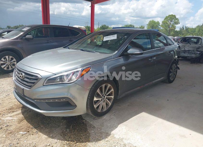 Photo 2 of 2015 Hyundai Sonata SPORT (VIN 5NPE34AFXFH113229)