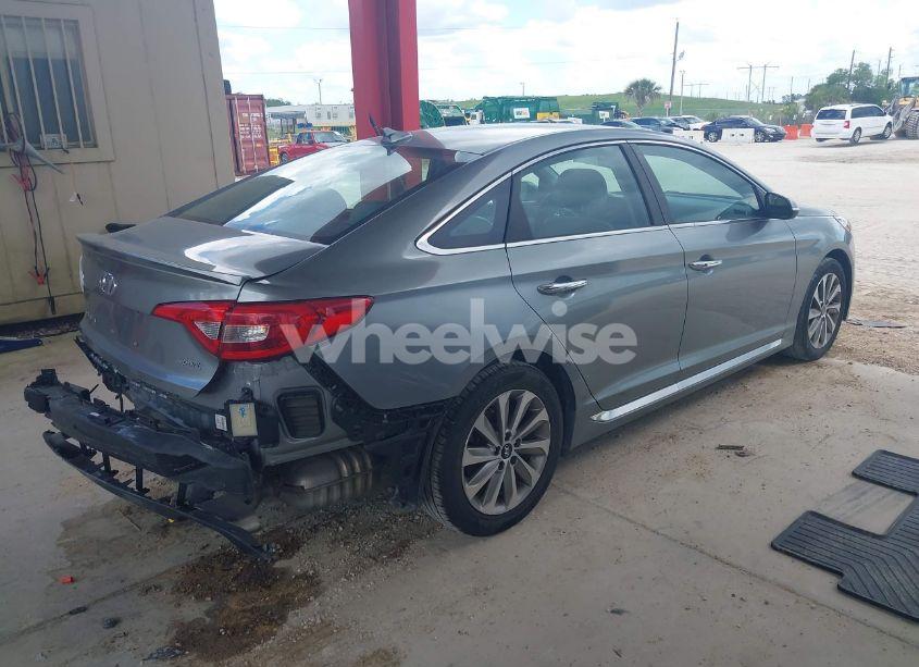 Photo 4 of 2015 Hyundai Sonata SPORT (VIN 5NPE34AFXFH113229)
