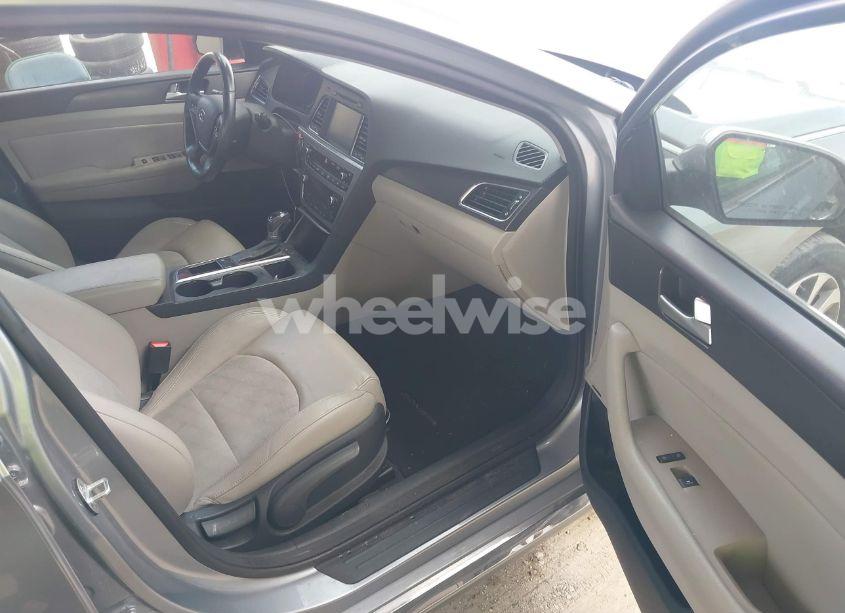 Photo 5 of 2015 Hyundai Sonata SPORT (VIN 5NPE34AFXFH113229)