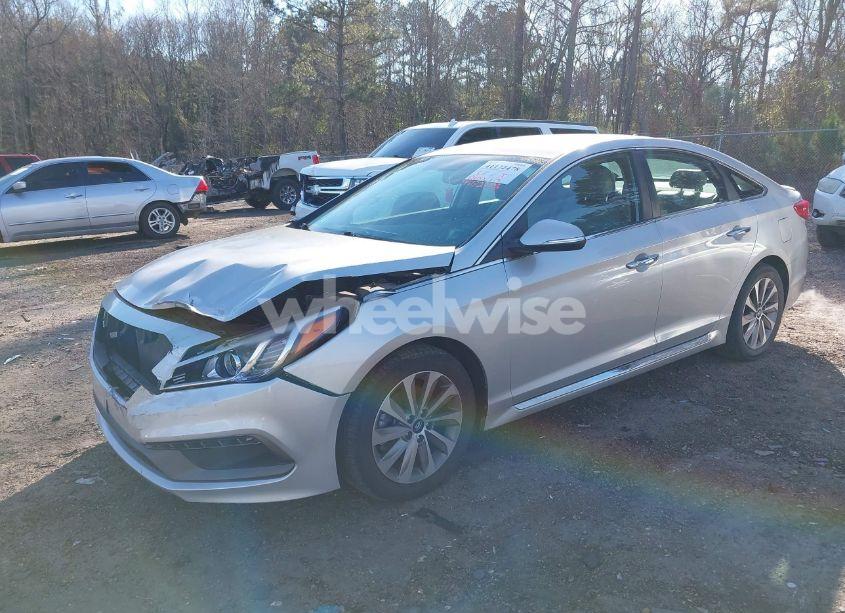 Photo 2 of 2015 Hyundai Sonata SPORT (VIN 5NPE34AFXFH138308)