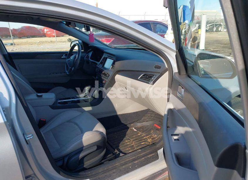 Photo 5 of 2015 Hyundai Sonata SPORT (VIN 5NPE34AFXFH138308)