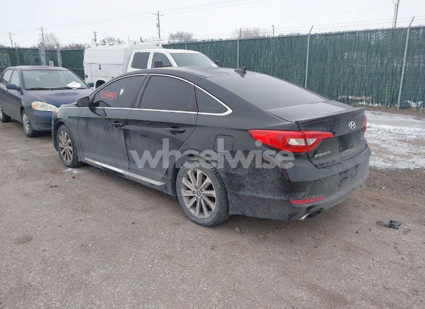 Photo 3 of 2015 Hyundai Sonata SPORT (VIN 5NPE34AFXFH174161)