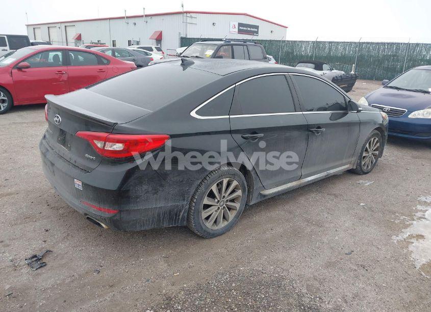 Photo 4 of 2015 Hyundai Sonata SPORT (VIN 5NPE34AFXFH174161)