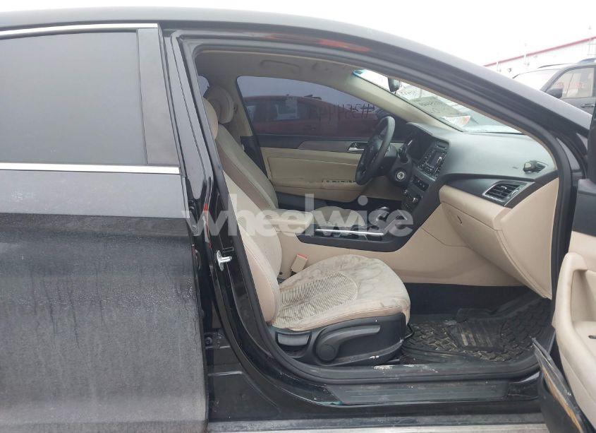 Photo 5 of 2015 Hyundai Sonata SPORT (VIN 5NPE34AFXFH174161)