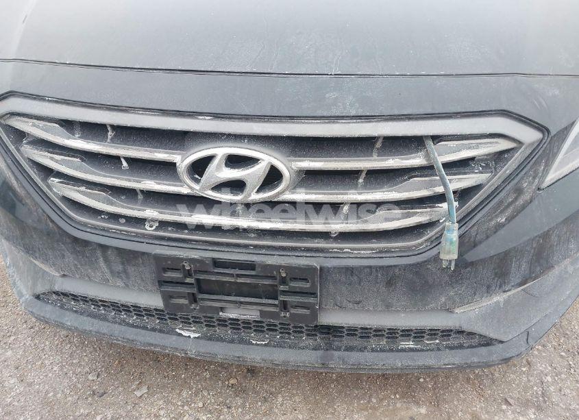 Photo 6 of 2015 Hyundai Sonata SPORT (VIN 5NPE34AFXFH174161)