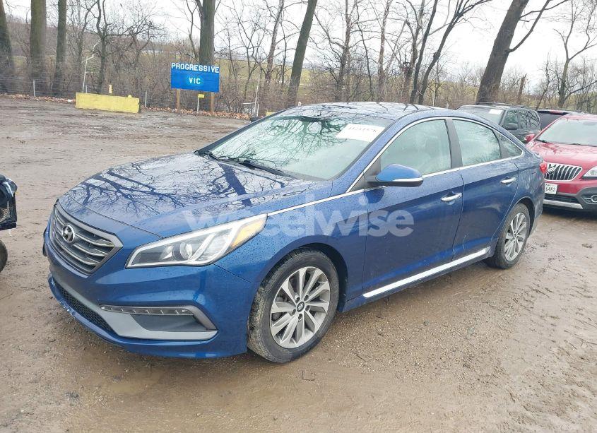 Photo 2 of 2015 Hyundai Sonata SPORT (VIN 5NPE34AFXFH192546)