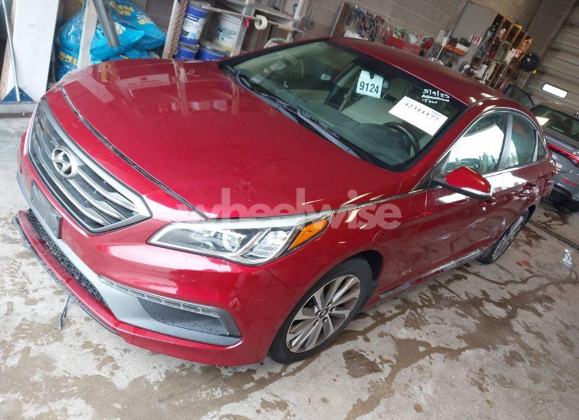 Photo 2 of 2015 Hyundai Sonata SPORT (VIN 5NPE34AFXFH226615)
