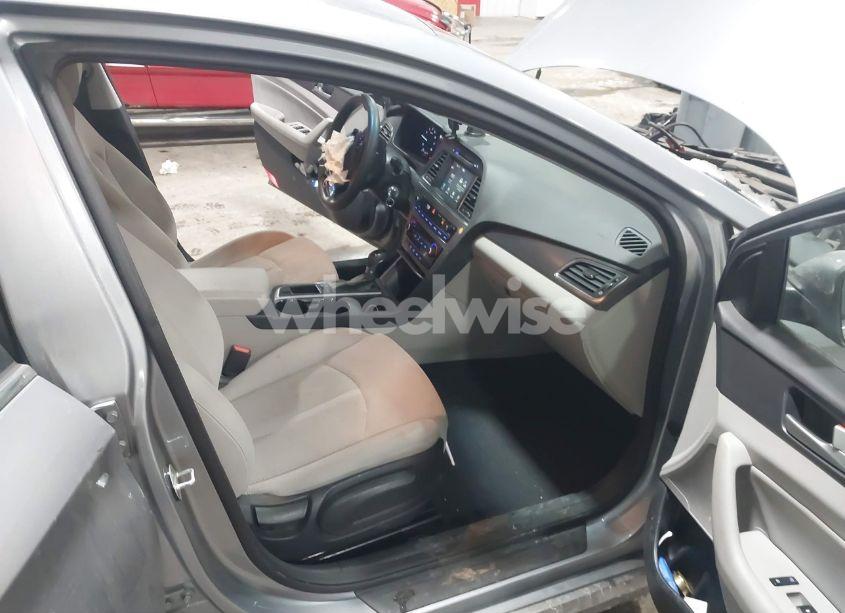 Photo 5 of 2016 Hyundai Sonata SPORT (VIN 5NPE34AFXGH331933)