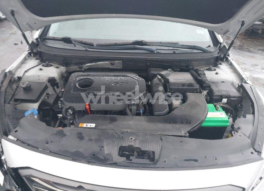 Photo 10 of 2016 Hyundai Sonata LIMITED (VIN 5NPE34AFXGH379447)