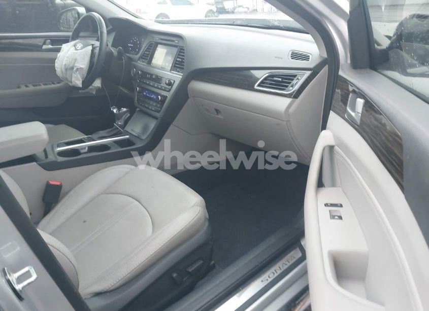 Photo 5 of 2016 Hyundai Sonata LIMITED (VIN 5NPE34AFXGH379447)