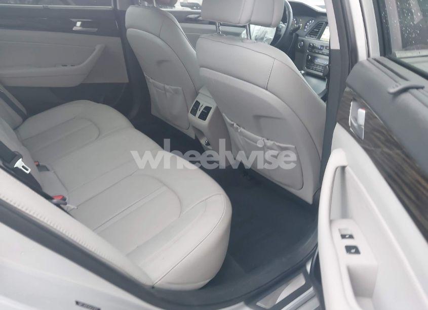 Photo 8 of 2016 Hyundai Sonata LIMITED (VIN 5NPE34AFXGH379447)