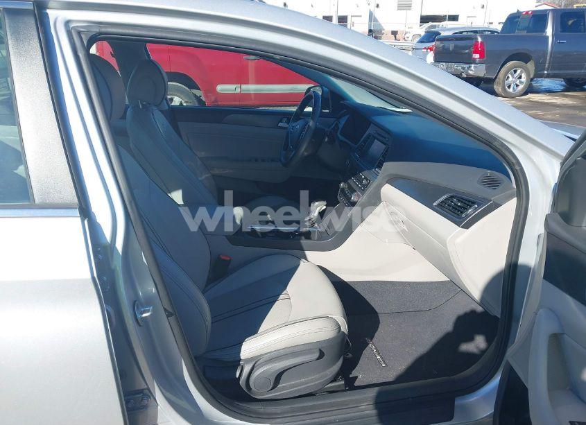 Photo 5 of 2016 Hyundai Sonata SPORT (VIN 5NPE34AFXGH412866)