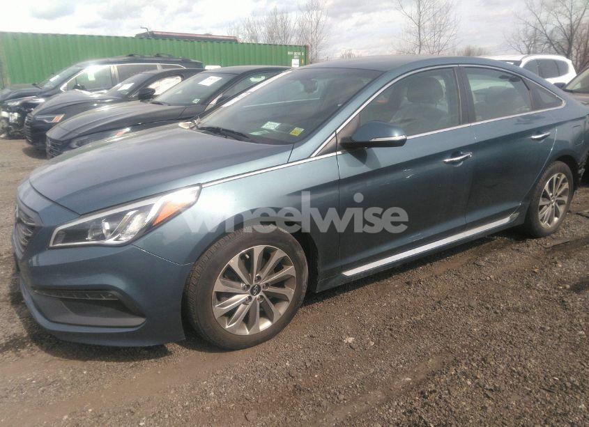 Photo 2 of 2016 Hyundai Sonata SPORT (VIN 5NPE34AFXGH423642)