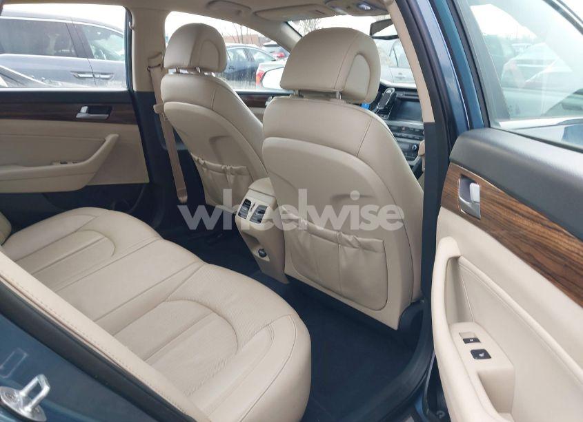 Photo 8 of 2016 Hyundai Sonata LIMITED (VIN 5NPE34AFXGH428646)