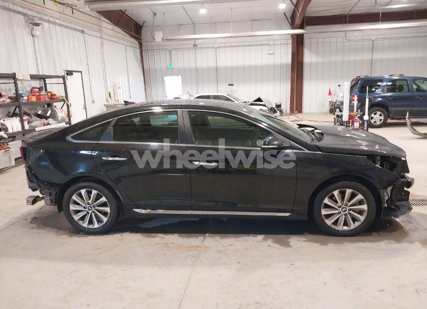 Photo 14 of 2017 Hyundai Sonata SPORT (VIN 5NPE34AFXHH481042)
