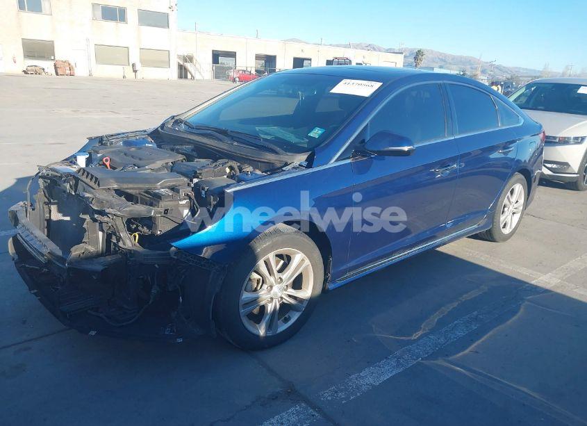 Photo 2 of 2018 Hyundai Sonata SPORT (VIN 5NPE34AFXJH599095)