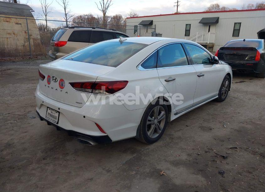 Photo 4 of 2018 Hyundai Sonata SPORT (VIN 5NPE34AFXJH606322)