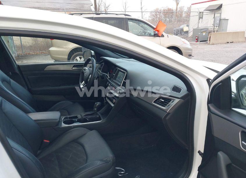 Photo 5 of 2018 Hyundai Sonata SPORT (VIN 5NPE34AFXJH606322)