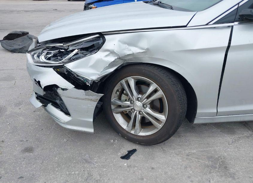 Photo 6 of 2018 Hyundai Sonata LIMITED (VIN 5NPE34AFXJH609365)