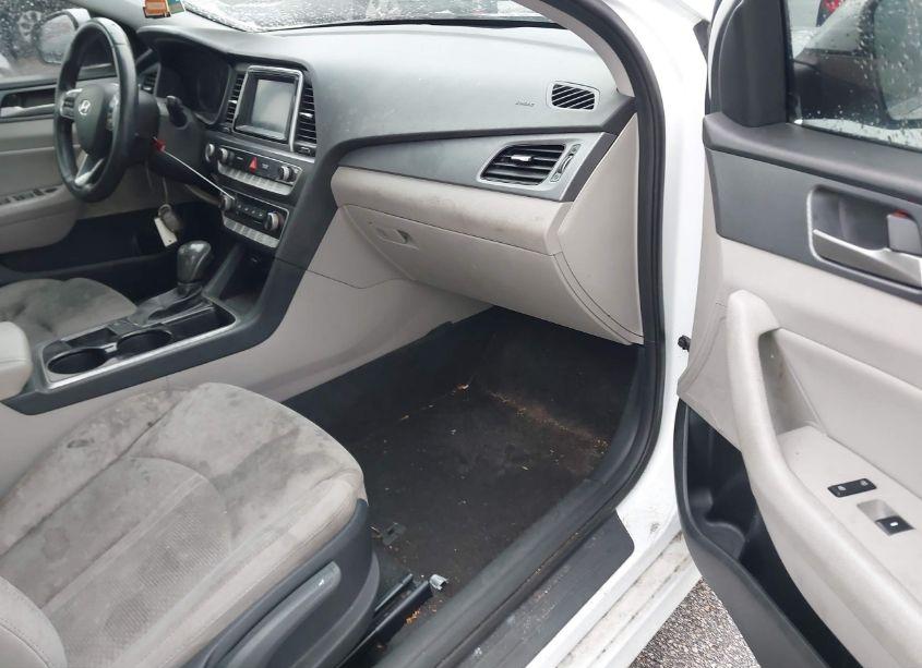 Photo 5 of 2018 Hyundai Sonata SEL (VIN 5NPE34AFXJH629180)