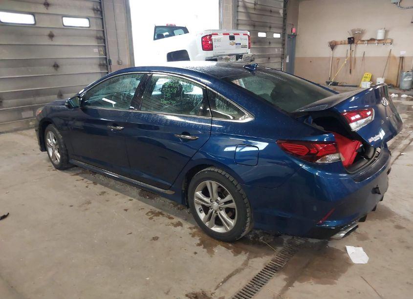 Photo 3 of 2018 Hyundai Sonata SPORT (VIN 5NPE34AFXJH640003)