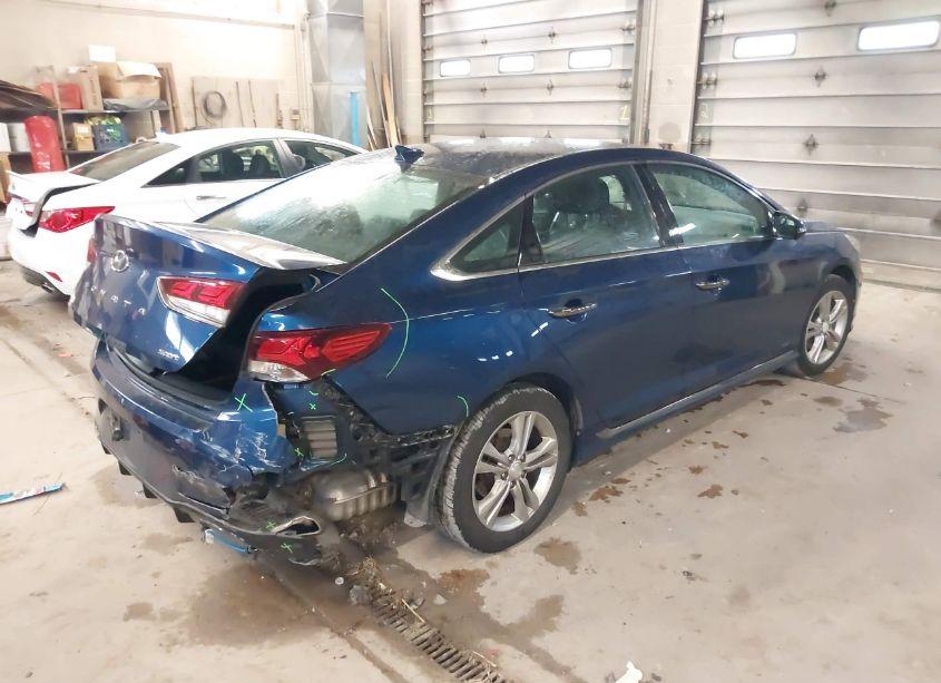 Photo 4 of 2018 Hyundai Sonata SPORT (VIN 5NPE34AFXJH640003)
