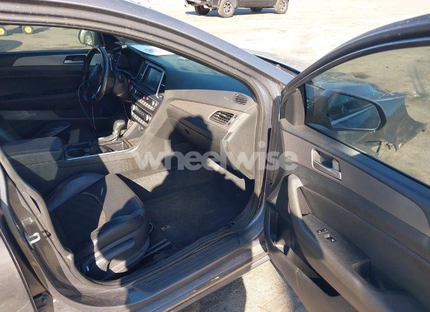 Photo 5 of 2018 Hyundai Sonata SPORT (VIN 5NPE34AFXJH650370)