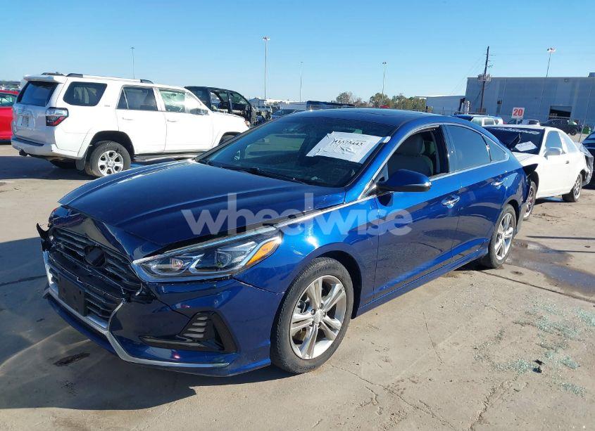 Photo 2 of 2018 Hyundai Sonata LIMITED (VIN 5NPE34AFXJH669873)