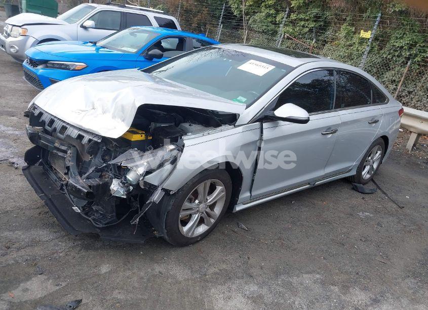 Photo 2 of 2018 Hyundai Sonata SPORT (VIN 5NPE34AFXJH697852)