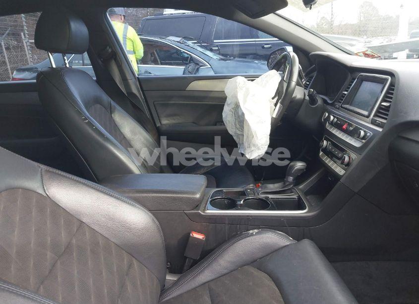 Photo 5 of 2018 Hyundai Sonata SPORT (VIN 5NPE34AFXJH697852)