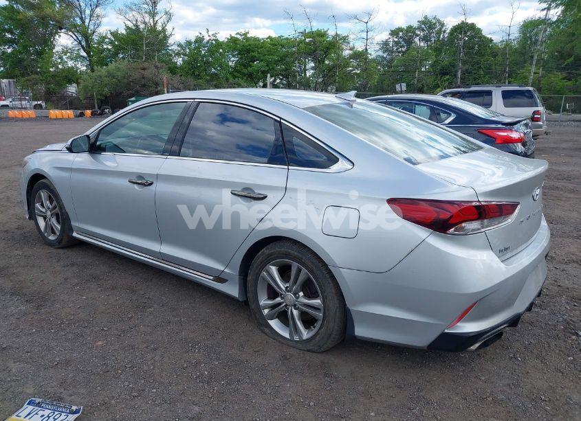 Photo 3 of 2019 Hyundai Sonata SPORT (VIN 5NPE34AFXKH740037)