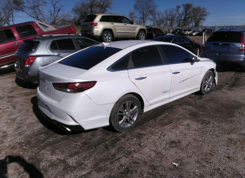 Photo 4 of 2019 Hyundai Sonata SEL (VIN 5NPE34AFXKH762152)