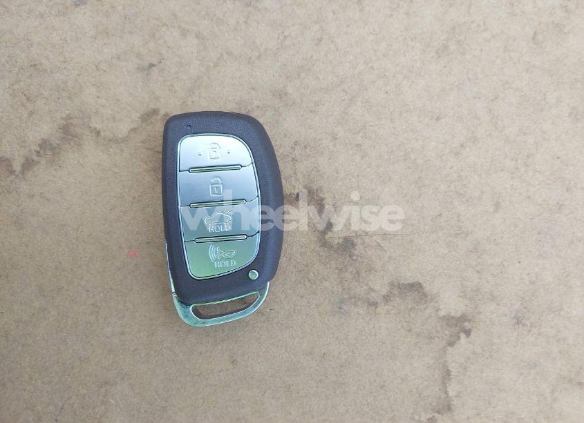 Photo 11 of 2019 Hyundai Sonata SPORT (VIN 5NPE34AFXKH774141)