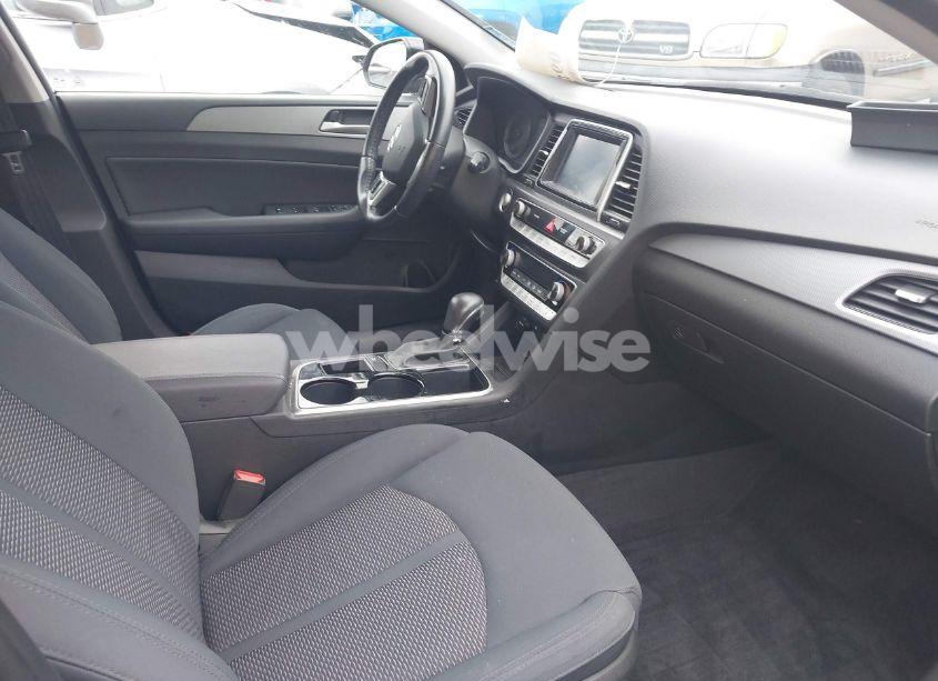 Photo 5 of 2019 Hyundai Sonata SEL (VIN 5NPE34AFXKH790436)