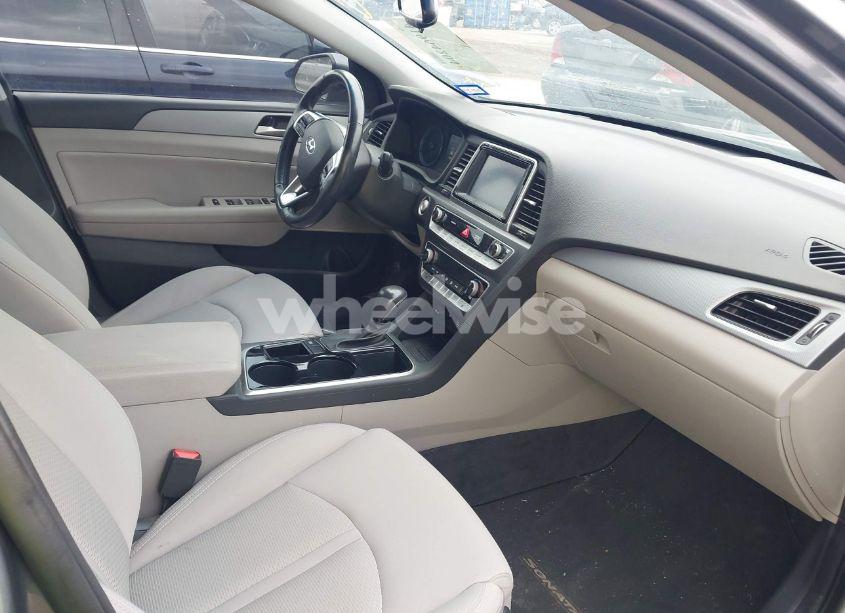 Photo 5 of 2019 Hyundai Sonata SEL (VIN 5NPE34AFXKH793255)