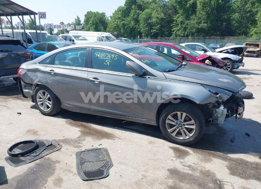 Photo 14 of 2011 Hyundai Sonata GLS (VIN 5NPEB4AC0BH023364)